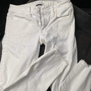 American Eagle white skinny jeans